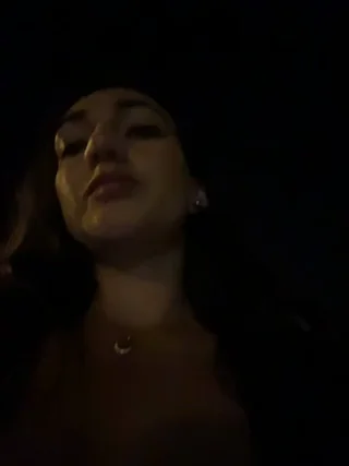 ninabigtitied thumbnail